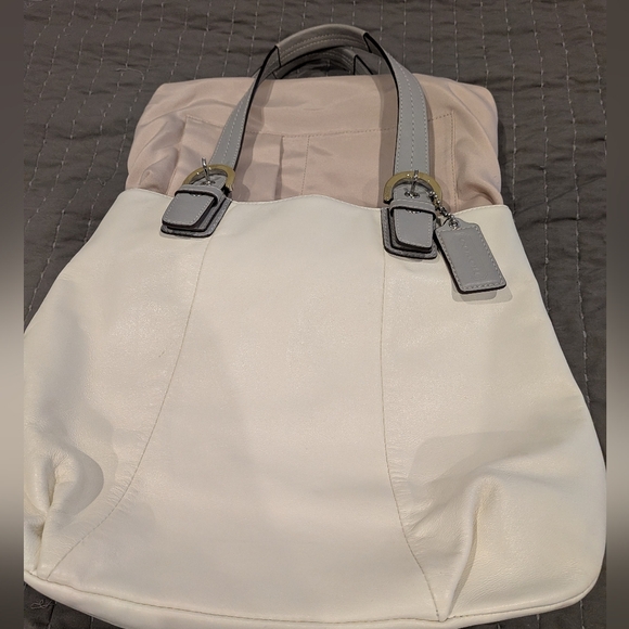 Coach Soho N/S  Oyster&Heather Grey Silver Buckles & Yellow Enamel Big Tote - Picture 7 of 9